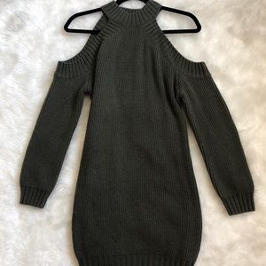 Sweater dress off shoulder